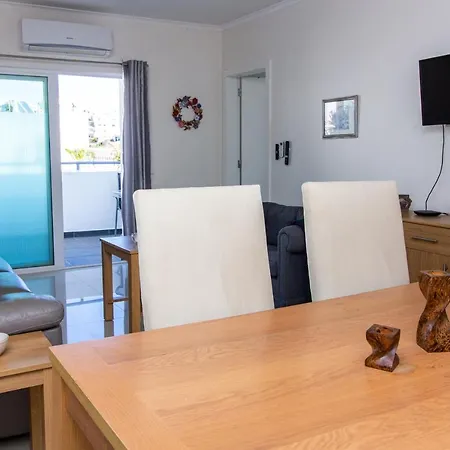 Bay View Modern Apartamento