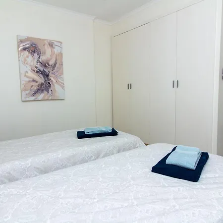 Bay View Modern Apartment *