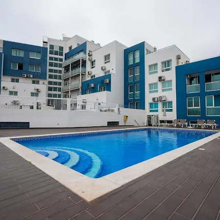 Bay View Modern Lejlighed