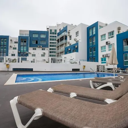 Bay View Modern Lejlighed