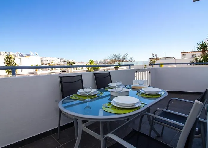 Bay View Modern Apartment