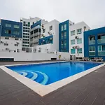 Bay View Modern شقة