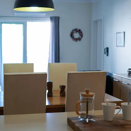 Bay View Modern Апартаменты